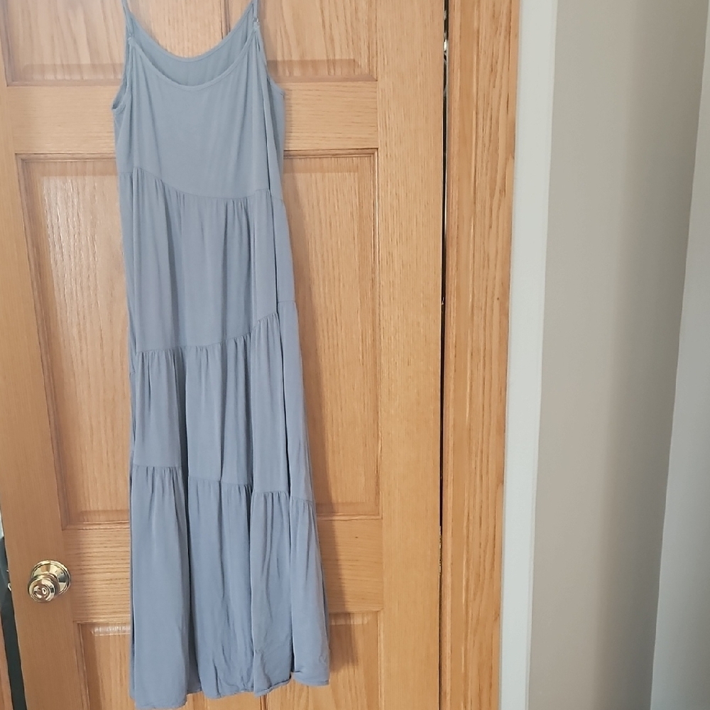 Elegant Gray Maxi Dress - Picture 6 of 7